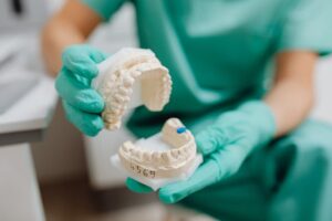 Balance in der Kieferorthopädie – Warum eine ausbalancierte Bisslage so wichtig ist
